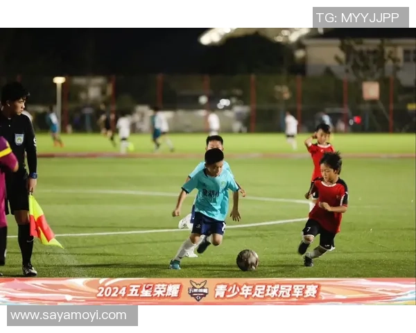 推图社足球明星助力青少年足球发展共创美好未来 推图社足球明星助力青少年足球发展共创美好未来